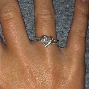 Heart diamond ring